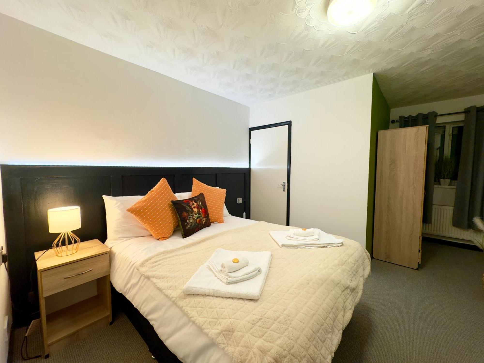 Coastal Park Accommodation Llanelli Zewnętrze zdjęcie