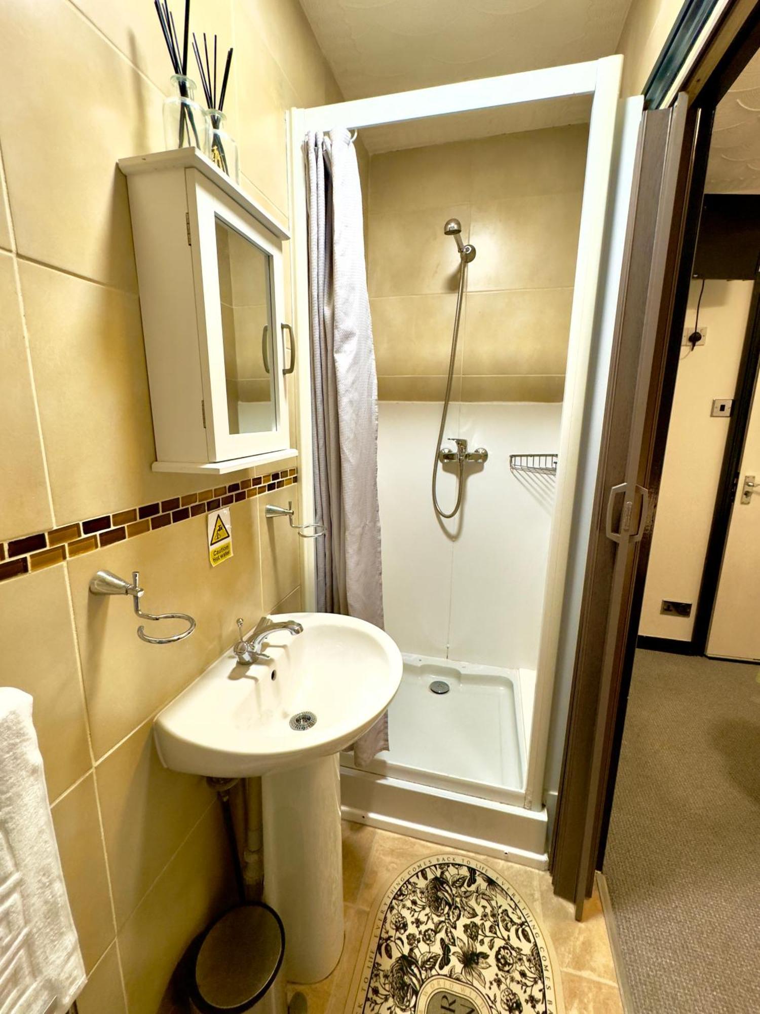 Coastal Park Accommodation Llanelli Zewnętrze zdjęcie