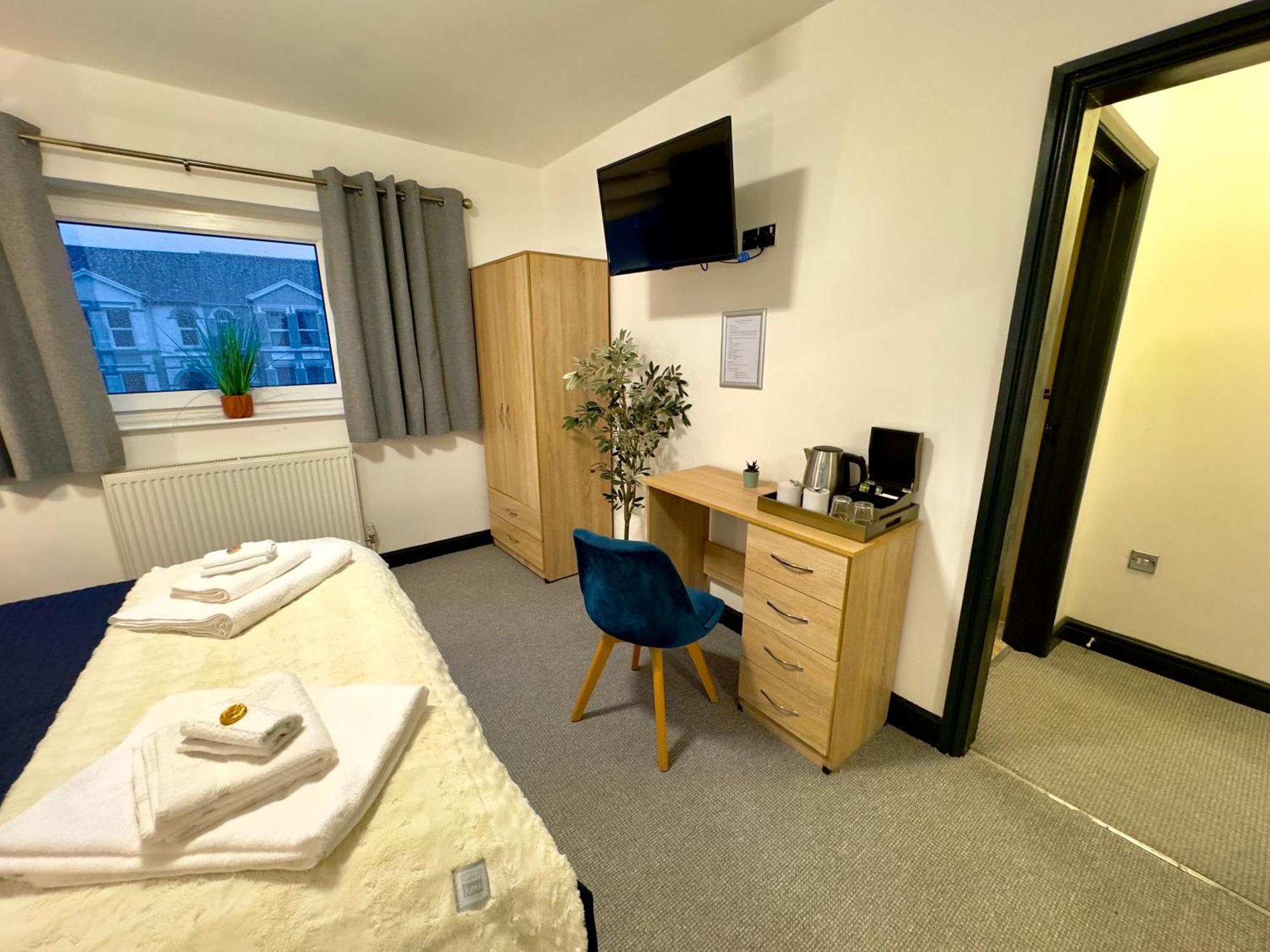 Coastal Park Accommodation Llanelli Zewnętrze zdjęcie