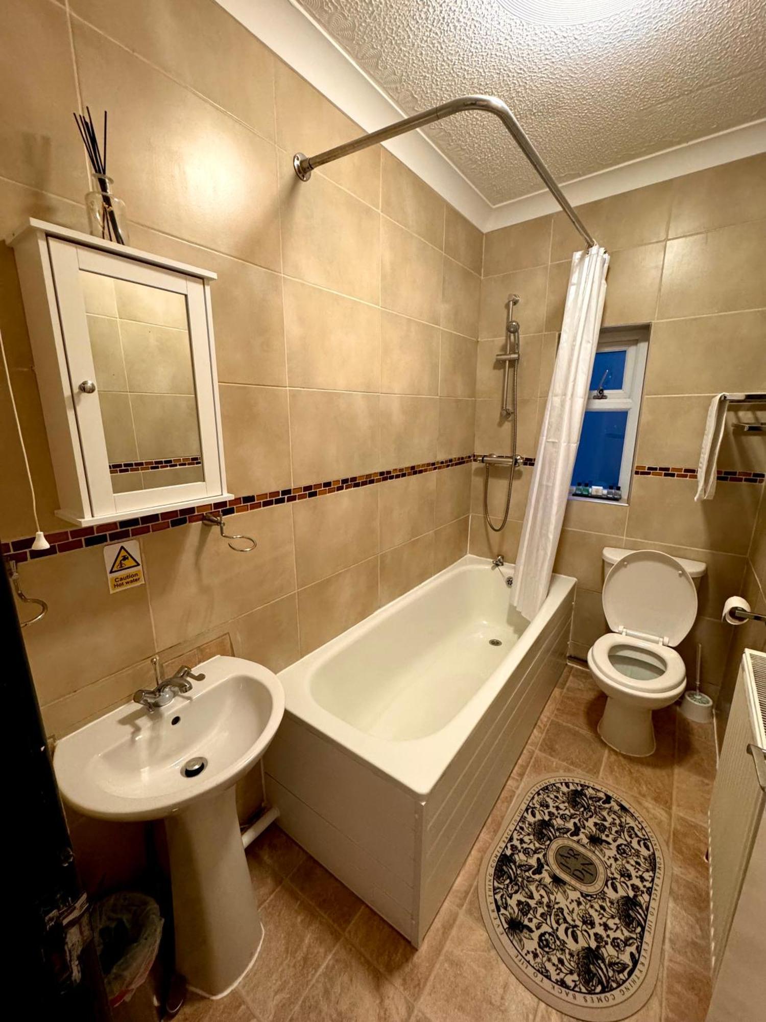 Coastal Park Accommodation Llanelli Zewnętrze zdjęcie